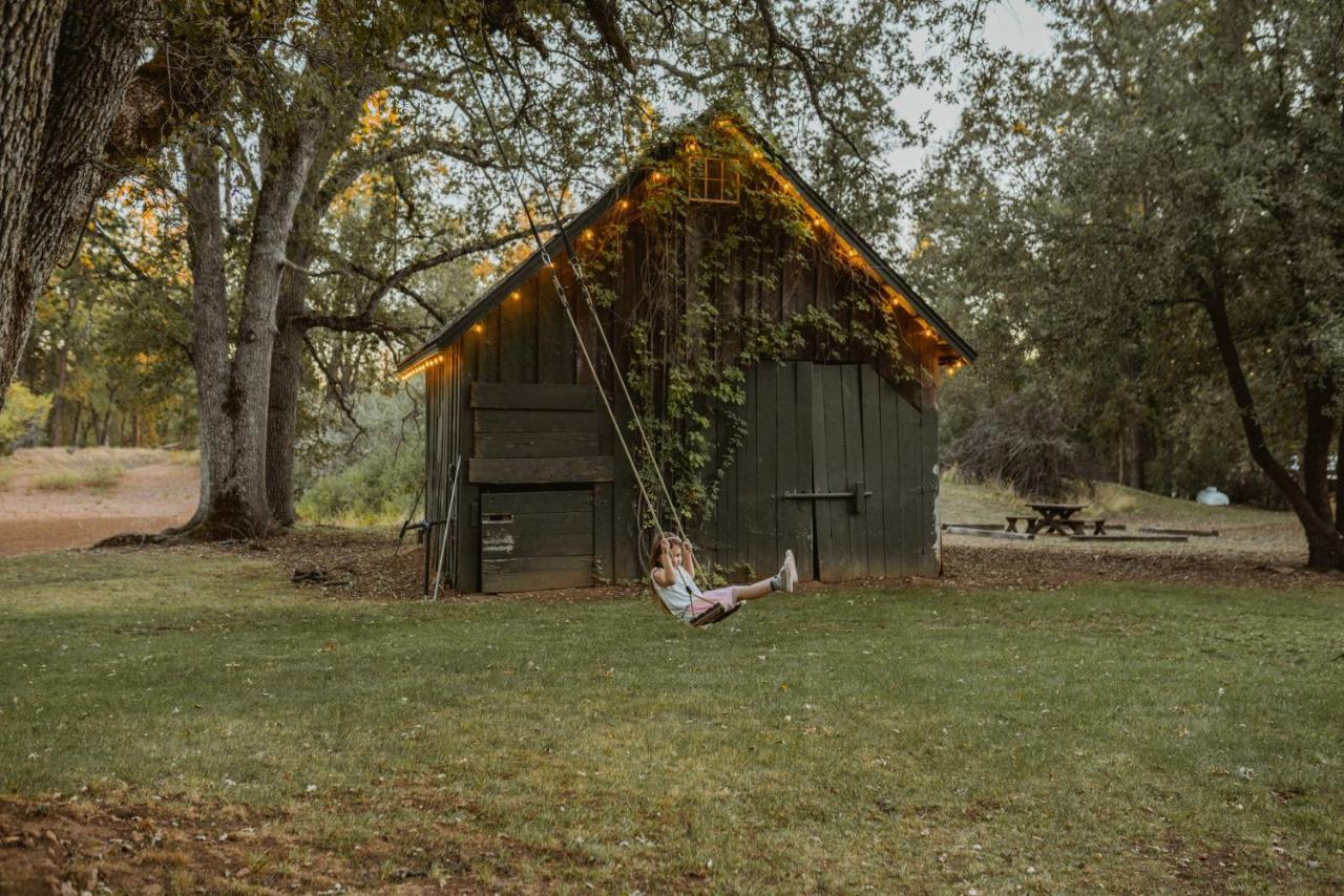 Lovers Nest By Casa Oso With Private Hiking Trails And Pond Mariposa Exteriér fotografie